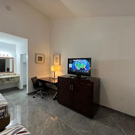Bass Inn - Choke Canyon National Park Simmons Екстер'єр фото